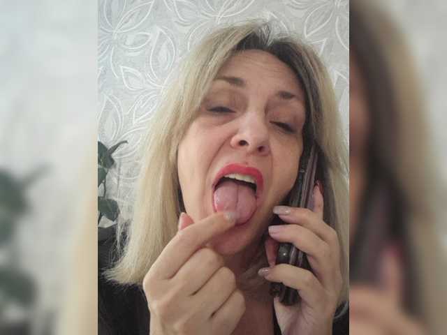 mery8poppins live cam preview