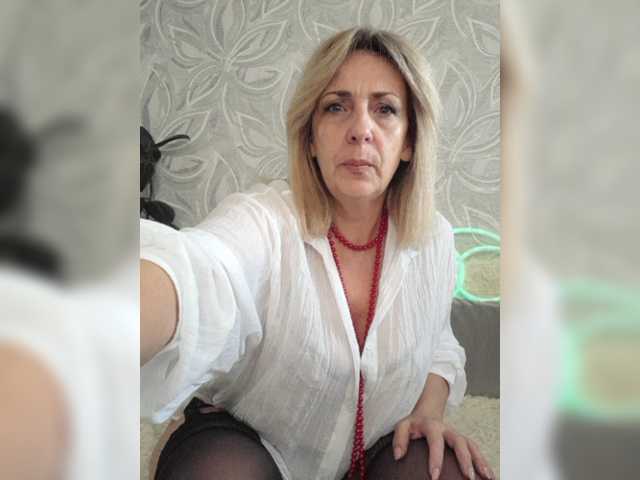 mery8poppins live cam preview