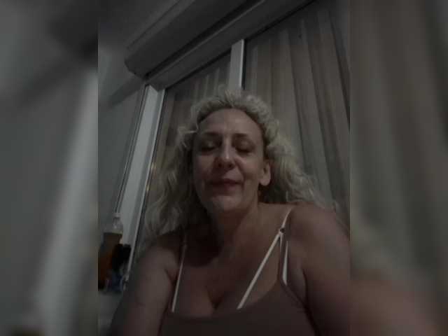 mery8poppins cam belle