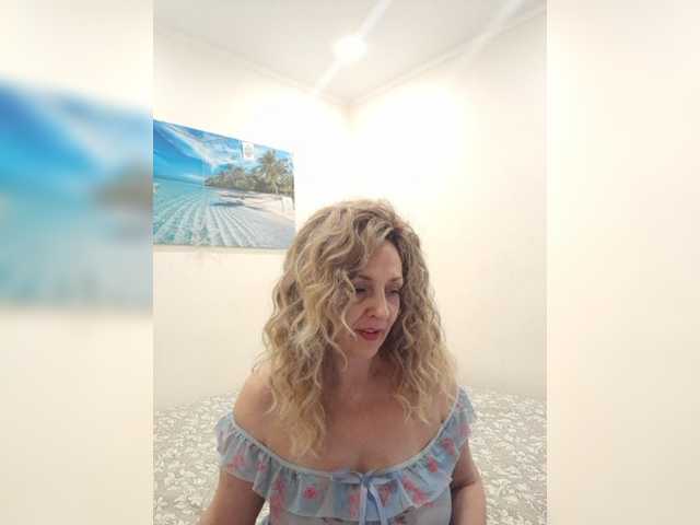 mery8poppins's BongaCams show and profile