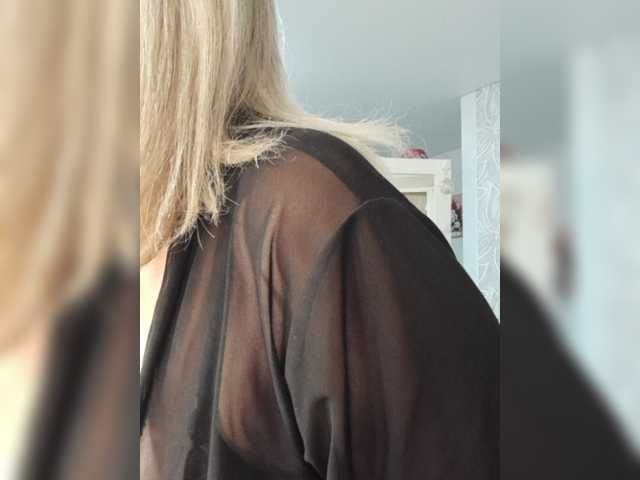 mery8poppins live cam on BongaCams
