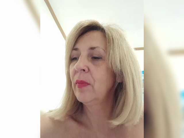 mery8poppins live cam on BongaCams