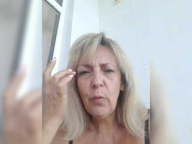 mery8poppins live cam on BongaCams