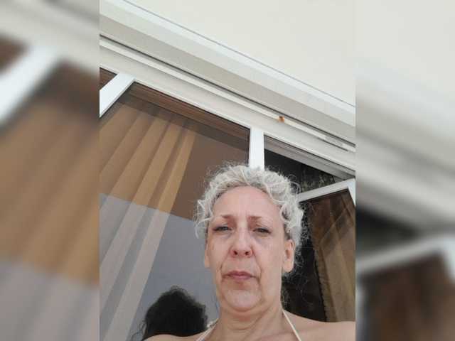 mery8poppins live cam on BongaCams