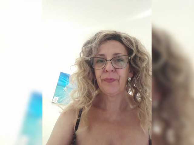 mery8poppins's BongaCams profile