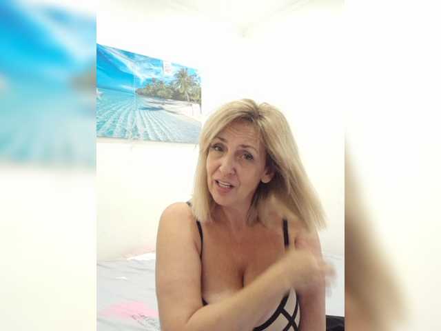 mery8poppins live cam on BongaCams