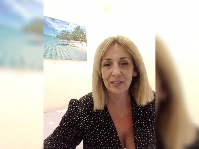 mery8poppins live cam on BongaCams