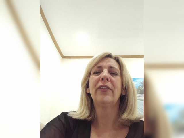 mery8poppins live cam on BongaCams