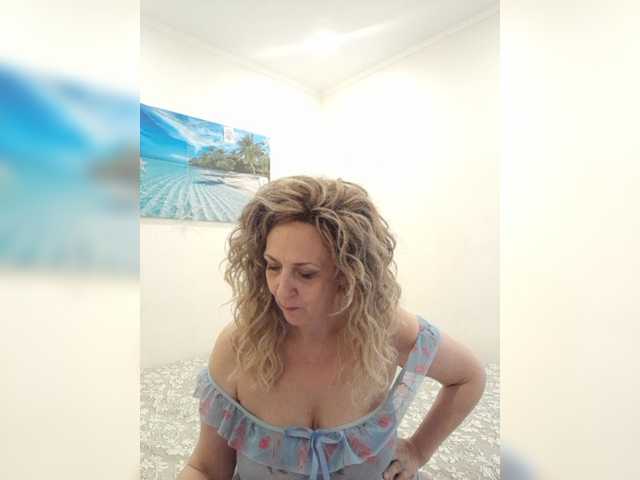 mery8poppins's BongaCams show and profile