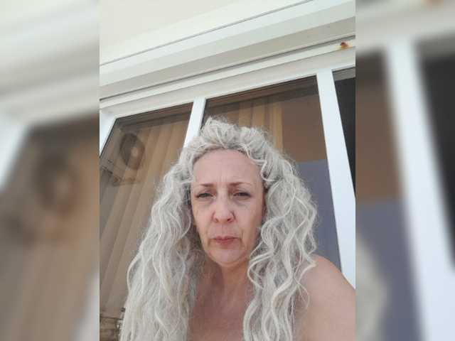 mery8poppins live cam on BongaCams
