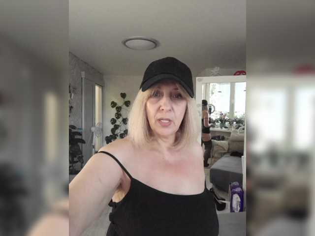 mery8poppins live cam on BongaCams