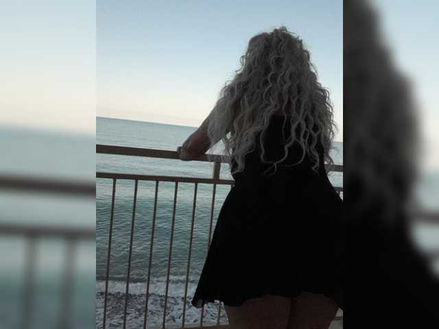 mery8poppins live cam on BongaCams