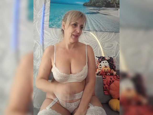 mery8poppins live cam on BongaCams