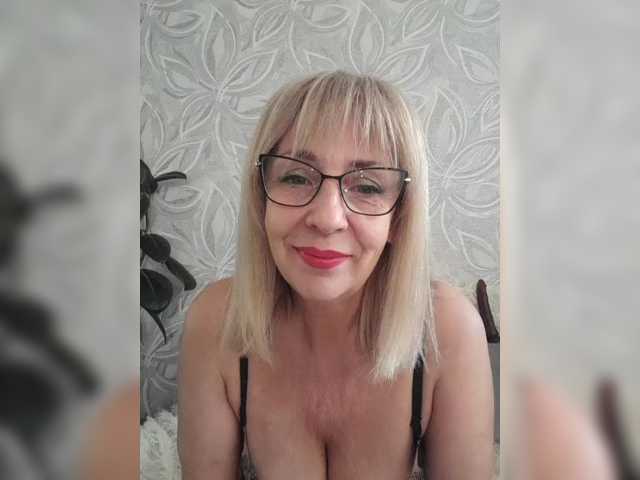 mery8poppins live cam on BongaCams