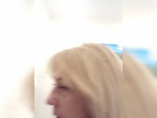 mery8poppins live cam on BongaCams