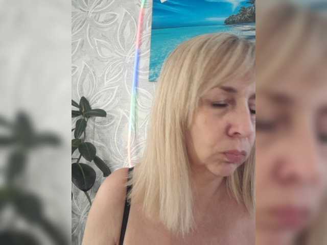 mery8poppins live cam on BongaCams