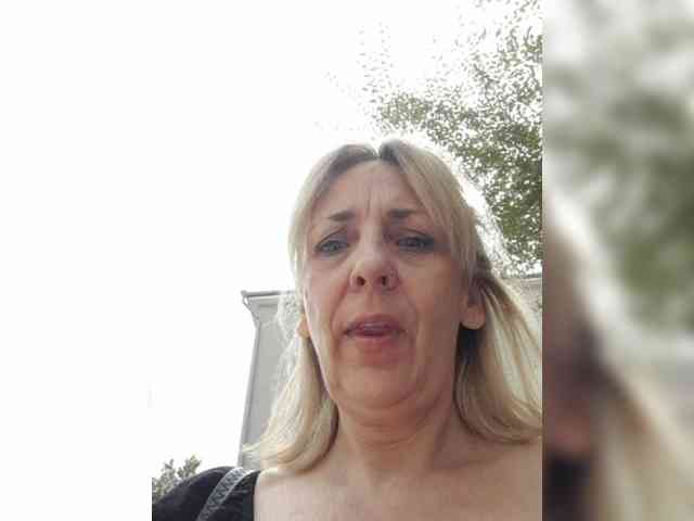 mery8poppins Sex Cam Show