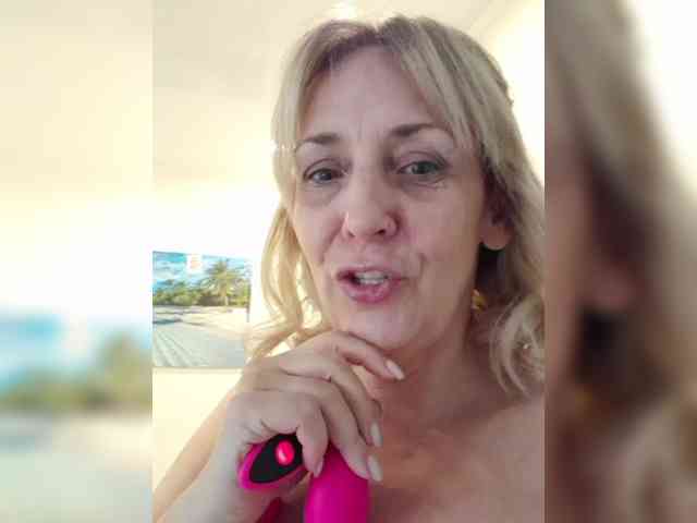 mery8poppins Sex Cam Show