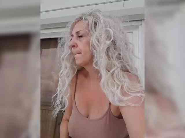 mery8poppins webcam