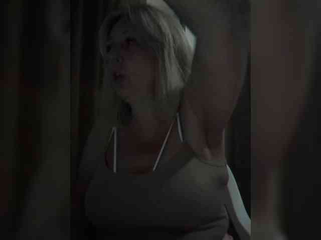 mery8poppins live female cam on bongacams