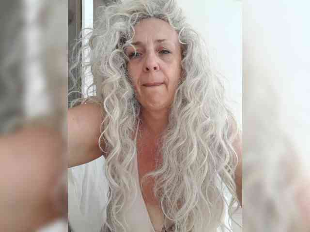 mery8poppins webcam