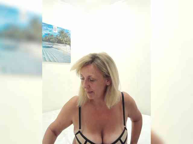 mery8poppins — Female live cam