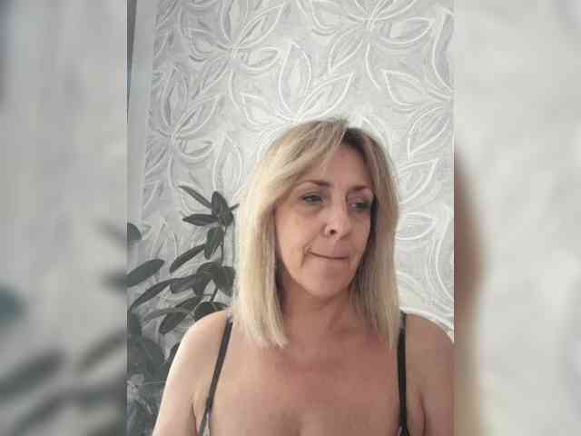 mery8poppins webcam
