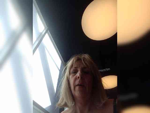 mery8poppins webcam