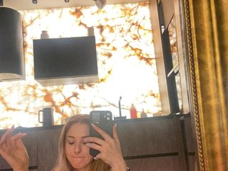 YourBarbiee Porn Show