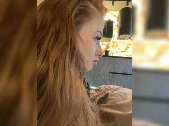 YourBarbiee webcam