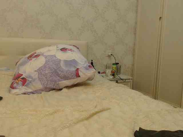 LovelyKristy webcam