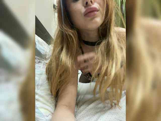 LovelyKristy webcam