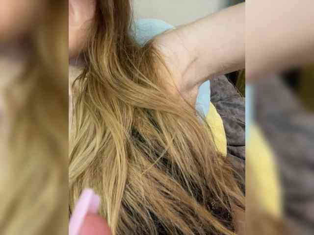 YourBarbiee webcam