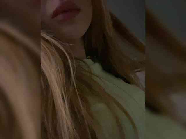 YourBarbiee webcam