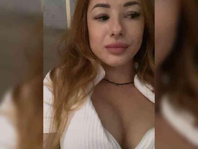 YourBarbiee webcam