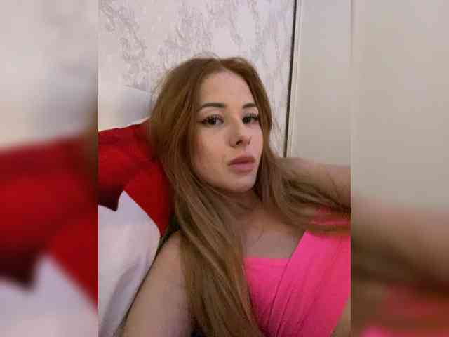 YourBarbiee webcam
