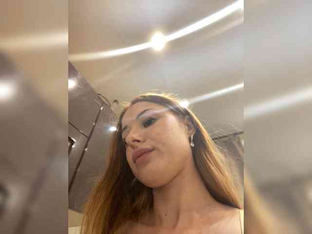 YourBarbiee webcam