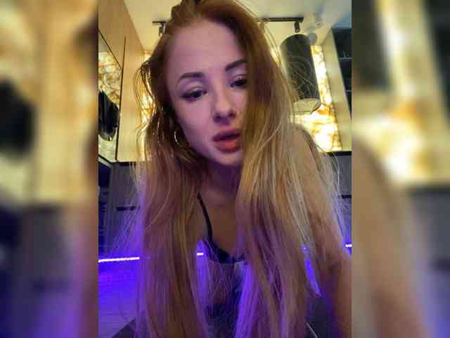 YourBarbiee webcam