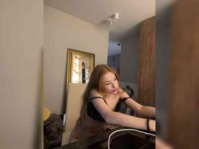 YourBarbiee webcam
