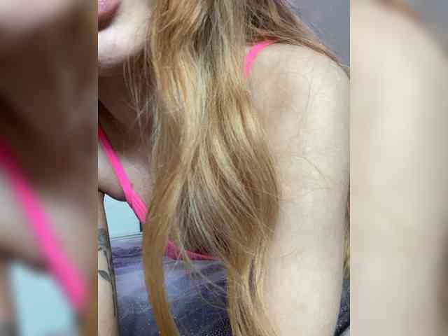 YourBarbiee webcam