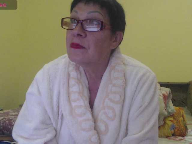 Sandra-Carina — live female cam