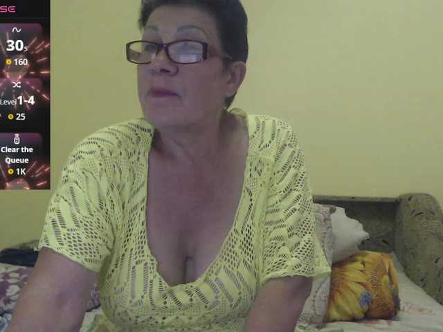 Sandra-Carina live cam on BongaCams