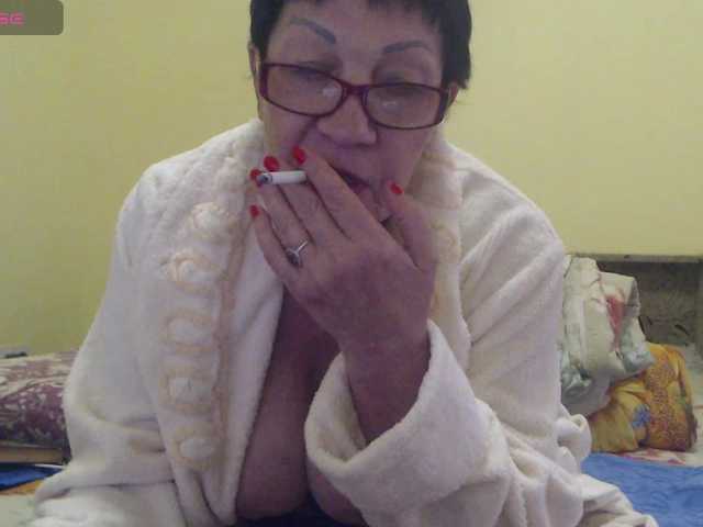 Sandra-Carina — live female cam