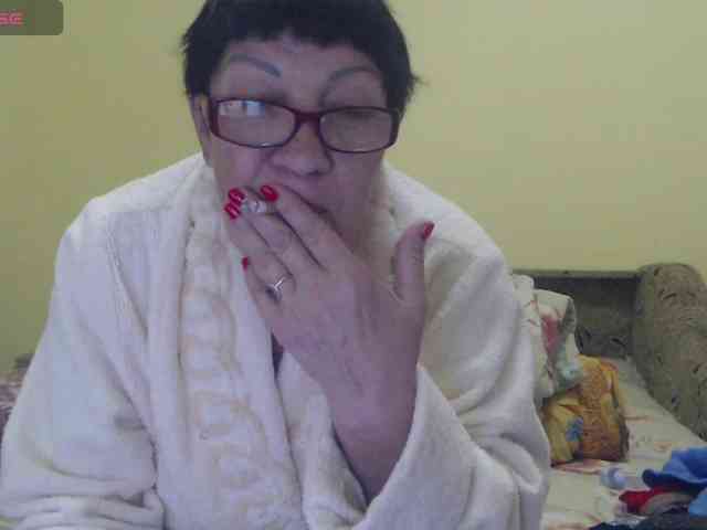 Sandra-Carina live female cam on bongacams