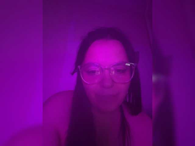Tinochka9 live cam on BongaCams
