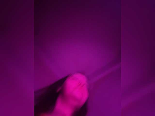 Tinochka9 live cam on BongaCams