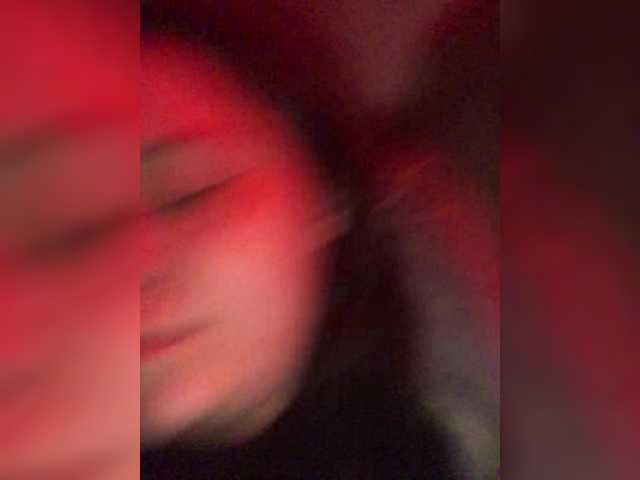 Tinochka9's BongaCams show and profile