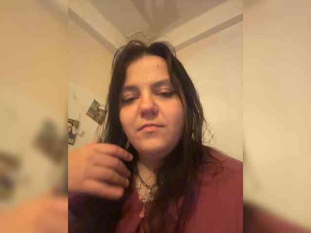 YouNona webcam