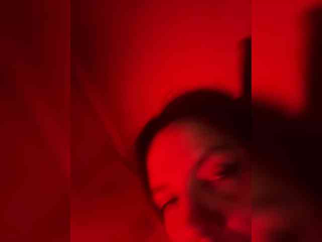 YouNona webcam