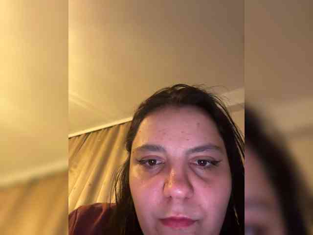 YouNona webcam